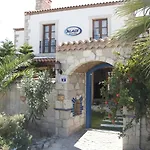 Aladi Hotel