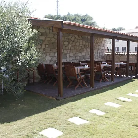 Aladi Hotel